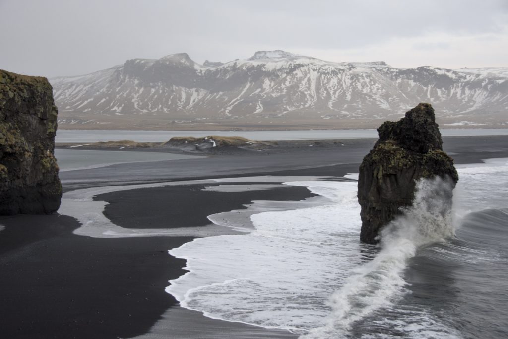 Island Reynisfjara pláž