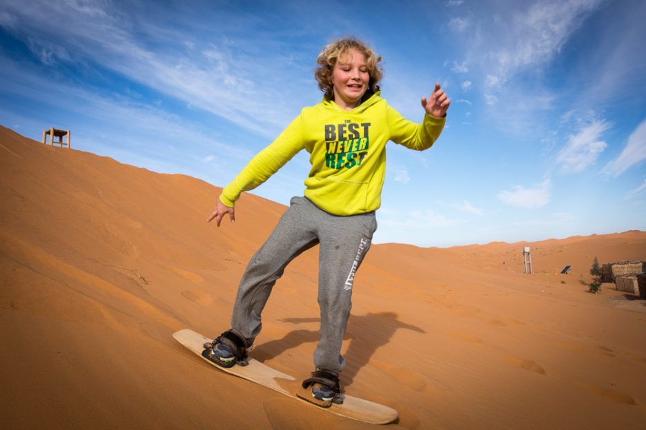 Maroko s dětmi - Sandboarding na Sahaře