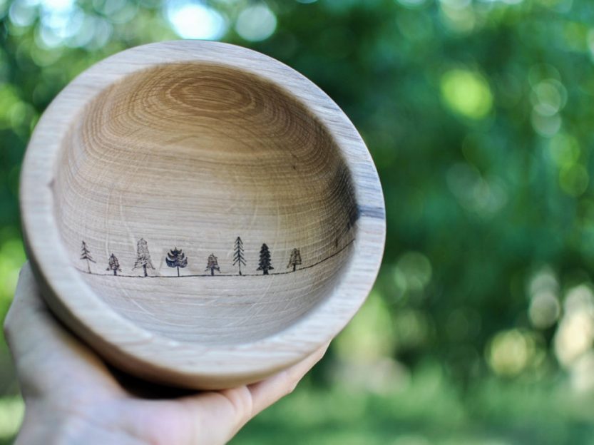 dřevěnná miska pro cestovatele