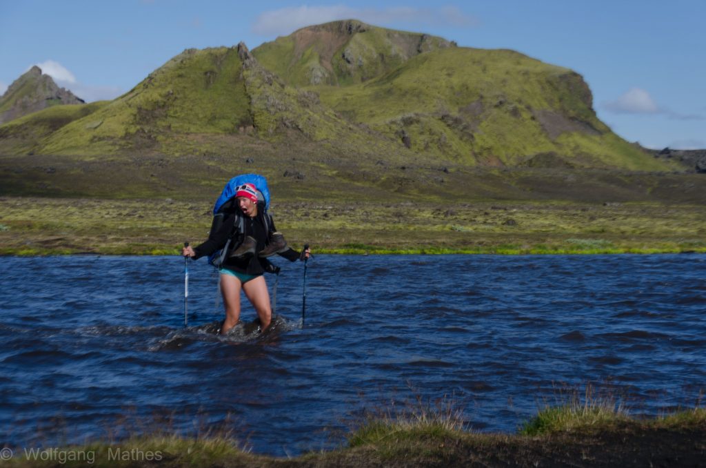 Vybavení na Island: brození řeky