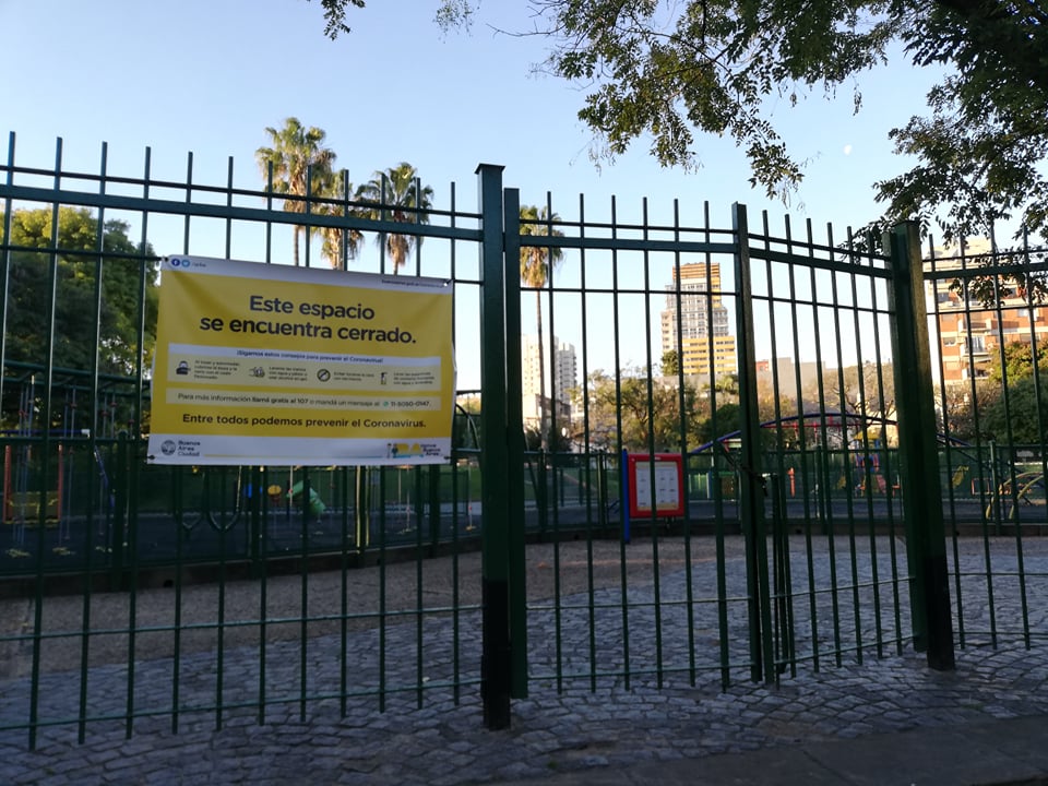 Zavřené parky a památky v Buenos Aires v době karantény
